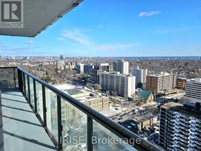 117 Broadway Ave in Toronto, ON - Building Photo - Building Photo