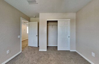 7603 Babbler St in North Las Vegas, NV - Building Photo - Building Photo
