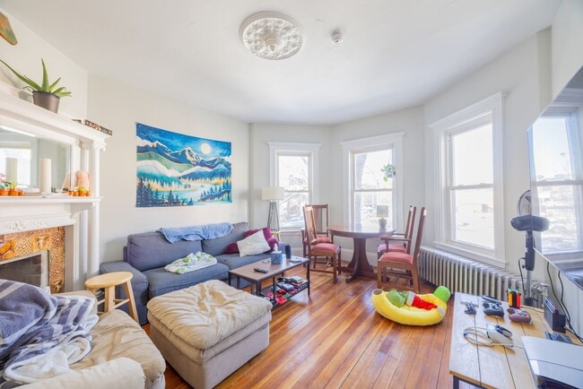 property at 30 Brainerd Rd