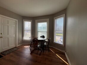 370 Bent St in Elgin, IL - Building Photo - Building Photo