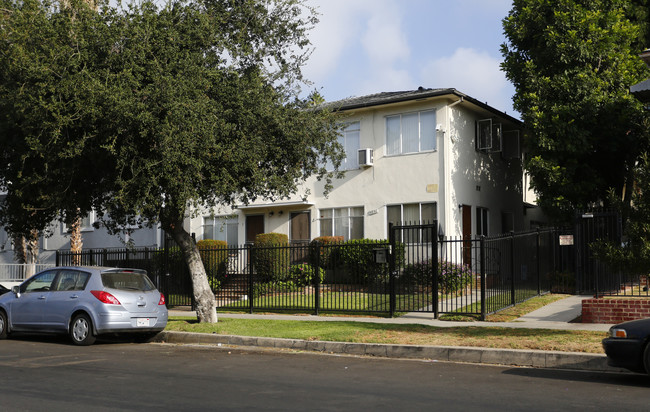 5851 Harold Way in Los Angeles, CA - Foto de edificio - Building Photo