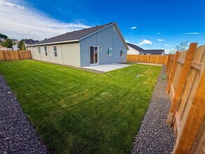 1367 Silver Vly St in Middleton, ID - Building Photo - Building Photo