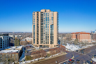 Lake Point Condominiums in Minneapolis, MN - Building Photo - Building Photo