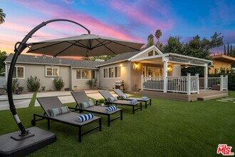 5659 Corbin Ave in Los Angeles, CA - Building Photo - Building Photo