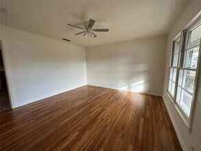 317 W Main St in Midlothian, TX - Building Photo - Building Photo