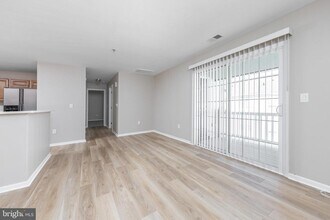 117 Lionheart Ln in West Deptford, NJ - Building Photo - Building Photo