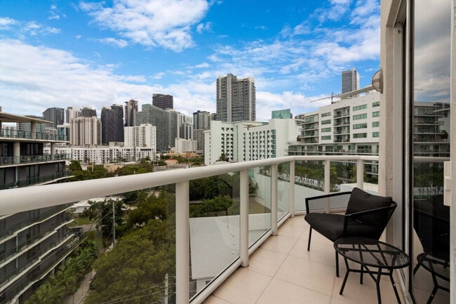 1700 SW 2nd Ave in Miami, FL - Building Photo - Building Photo
