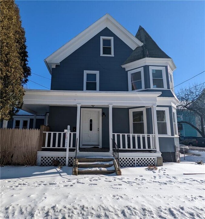 18 Berkley St-Unit -1 in Providence, RI - Building Photo