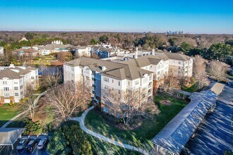 3600 Cypress Club Dr in Charlotte, NC - Foto de edificio - Building Photo