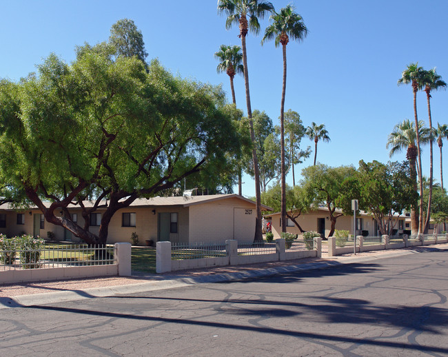 2523-2527 Aire Libre Ave in Phoenix, AZ - Building Photo - Building Photo