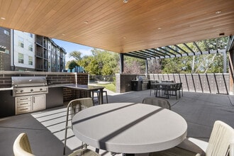 Lotus Riverwalk in Ogden, UT - Foto de edificio - Building Photo