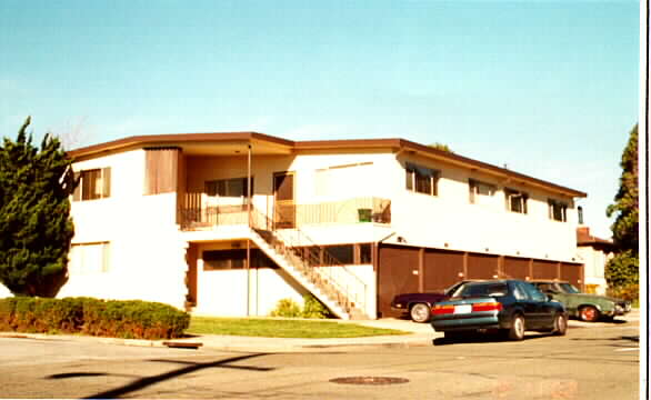 401 44th St in Richmond, CA - Foto de edificio - Building Photo