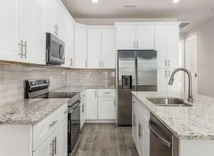 321 Neighborly Rd in La Belle, FL - Building Photo - Building Photo
