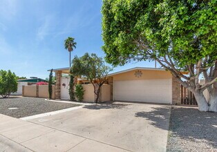 533 E Pebble Beach Dr in Tempe, AZ - Building Photo - Building Photo