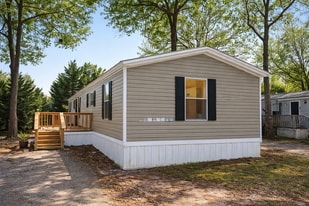 106 Jesse Dr in Warner Robins, GA - Building Photo