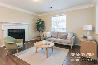 2606 Foxhall Way in Atlanta, GA - Foto de edificio - Building Photo