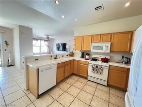 1000 Duckhorn Ct in Las Vegas, NV - Building Photo - Building Photo
