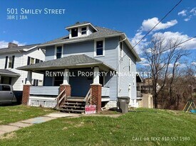 501 Smiley St in Ellwood City, PA - Building Photo