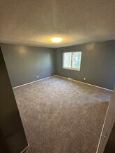 1201 Ada St in Kearney, MO - Building Photo - Building Photo