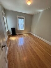 34 Myrtle St in Taunton, MA - Building Photo - Building Photo