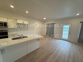 2075 E Canyonlands Ln in Eagle Mountain, UT - Foto de edificio - Building Photo
