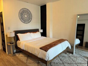 360 W Ocean Blvd, Unit 204 in Long Beach, CA - Building Photo - Building Photo