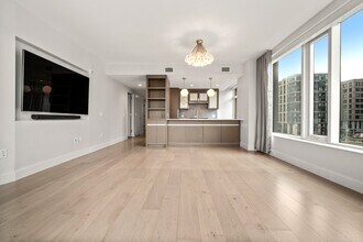 100 Lovejoy Wharf in Boston, MA - Building Photo - Building Photo