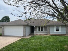 3135 S Newton Ave in Springfield, MO - Building Photo