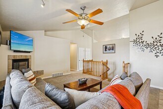 340 W Wrathall Ln in Grantsville, UT - Building Photo - Building Photo