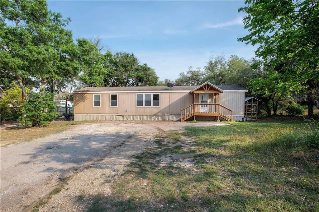 1904 Eagles Way in Leander, TX - Building Photo