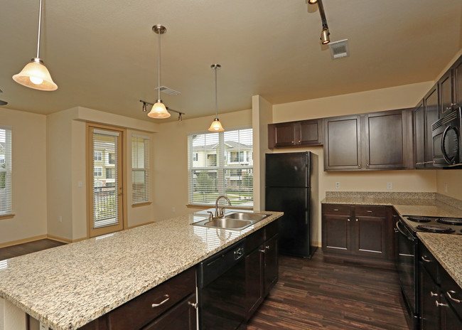 The Reserve at Village Creek