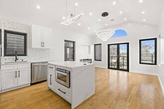 482 John F. Kennedy Blvd in Bayonne, NJ - Building Photo - Building Photo