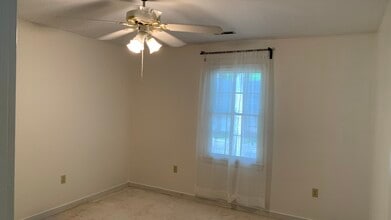 12406 McAllen Ct in Midlothian, VA - Building Photo - Building Photo