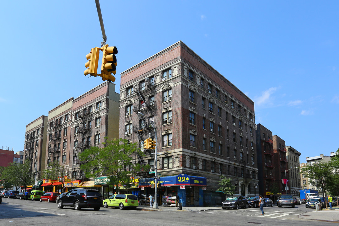 1631 Saint Nicholas Ave in New York, NY - Foto de edificio