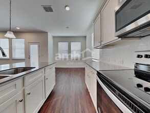 27592 St Andrews Ave, Unit Ranch in Wesley Chapel, FL - Building Photo - Building Photo