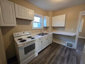 423 Cypress Ave in Akron, OH - Building Photo - Building Photo