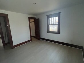 1055 W 12th St in Lorain, OH - Building Photo - Building Photo