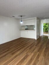 2582-2584 Seahorse Ave in Ventura, CA - Building Photo - Building Photo