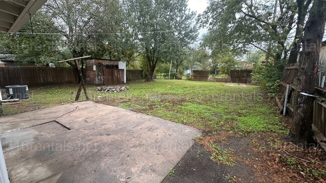 1921 W Jewell St in Wichita, KS - Building Photo - Building Photo