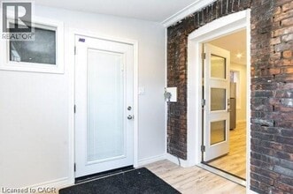 45 Fairleigh Ave N in Hamilton, ON - Building Photo - Building Photo