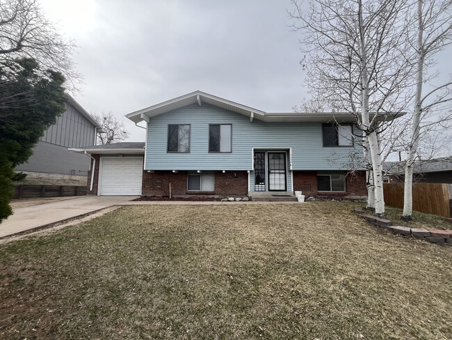 property at 7346 E Hinsdale Pl