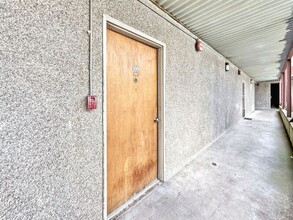 10106 NE 185th St in Bothell, WA - Building Photo - Building Photo