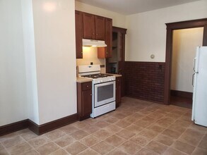 234 Howard Ave, Unit 2 in New Haven, CT - Building Photo - Building Photo