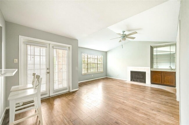 property at 14600 Fonmeadow Dr