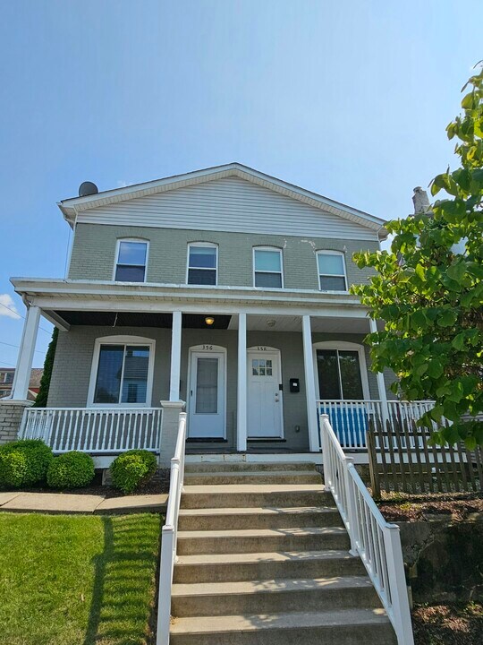 356 W Wilkes Barre St in Easton, PA - Building Photo