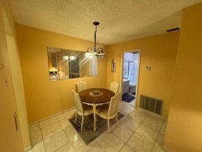 348 S Federal Hwy in Dania Beach, FL - Foto de edificio - Building Photo