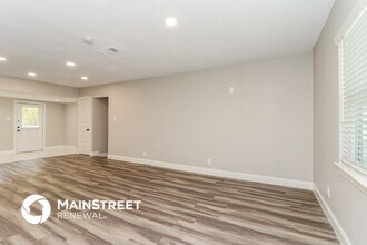 1708 Joyce St in Arlington, TX - Foto de edificio - Building Photo