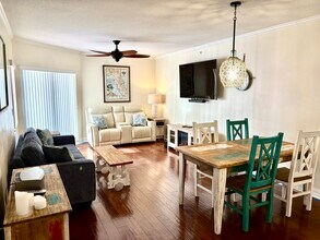 4516 Seagull Dr, Unit Seaview Place in New Port Richey, FL - Building Photo - Building Photo