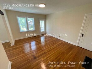 1129 Moorlands Dr in Richmond Heights, MO - Building Photo - Building Photo
