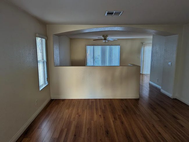9619 Brooks Lake Ave in Las Vegas, NV - Foto de edificio - Building Photo